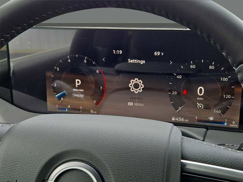 Used 2025 Nissan Armada SL w/ Captain's Chari Seat Package image 21