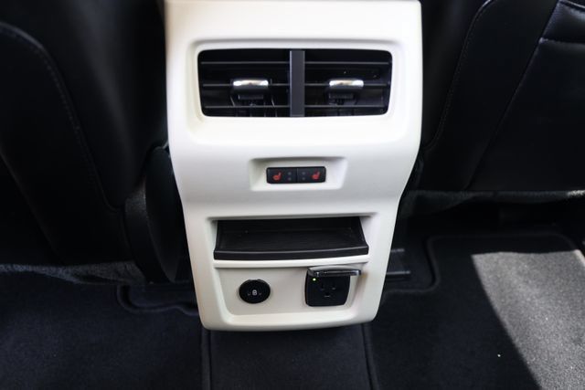 Used 2024 Ford Edge Titanium w/ Equipment Group 301A AWD/4WD image 29