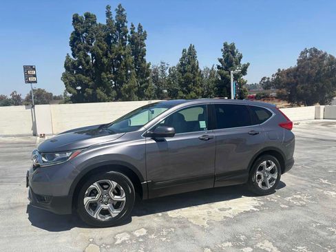 Used 2017 Honda CR-V EX image 3