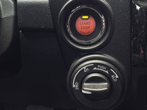 Used 2023 Nissan Titan PRO-4X w/ Pro-4x Convenience Package image 37