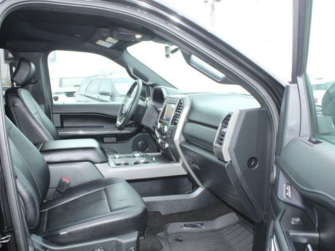 Used 2020 Ford Expedition XLT image 11