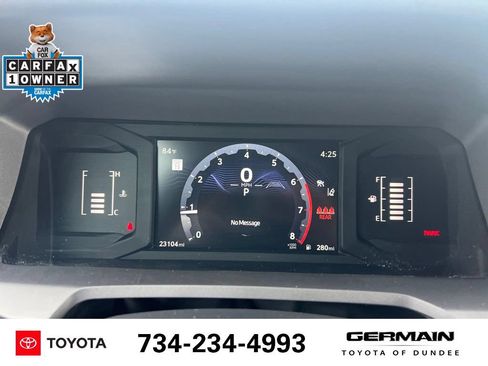Used 2025 Toyota Tacoma SR5 AWD/4WD image 15