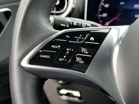 Certified 2025 Mercedes-Benz GLC 300 4MATIC image 35