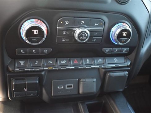 Certified 2020 GMC Sierra 3500 Denali w/ Denali Ultimate Package image 37