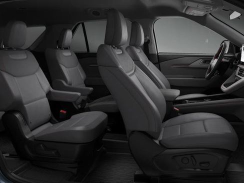 New 2026 Ford Explorer Active w/ Active Comfort Package RWD image 29