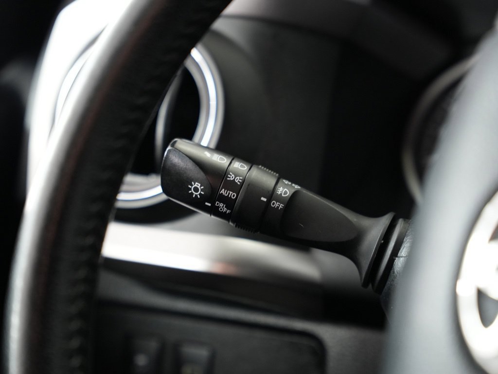 Used 2020 Toyota Tacoma Limited AWD/4WD image 14