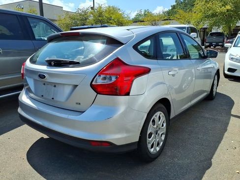 Used 2012 Ford Focus SE FWD image 9