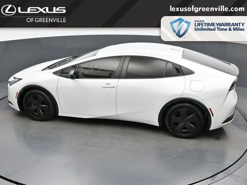 Used 2023 Toyota Prius LE FWD image 47