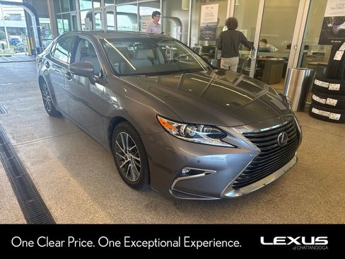 Used 2017 Lexus ES 350 w/ Luxury Package FWD image 1