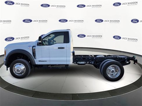 New 2024 Ford F550 4x4 Regular Cab Super Duty image 2