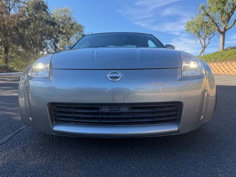 Used 2003 Nissan 350Z Enthusiast image 8
