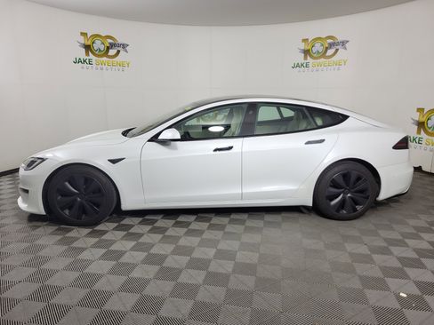 Used 2022 Tesla Model S AWD image 2