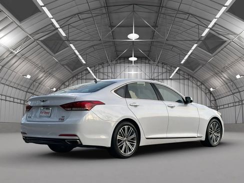 Used 2019 Genesis G80 3.8 RWD image 7