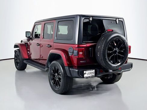 Used 2022 Jeep Wrangler Unlimited Sahara w/ Cold Weather Group AWD/4WD image 9