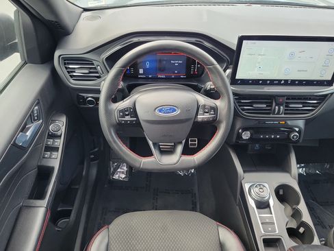 Certified 2023 Ford Escape ST-Line w/ Tech Pack #1 FWD image 16