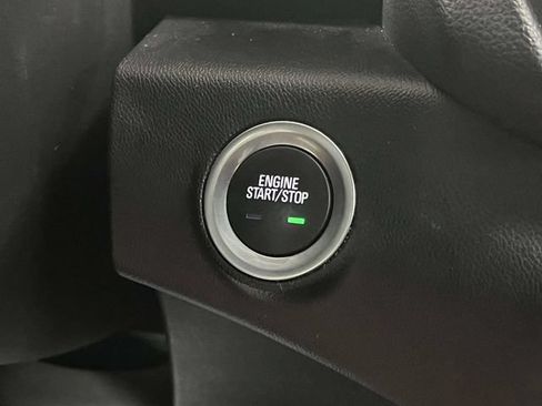 Used 2024 GMC Terrain SLE FWD image 36