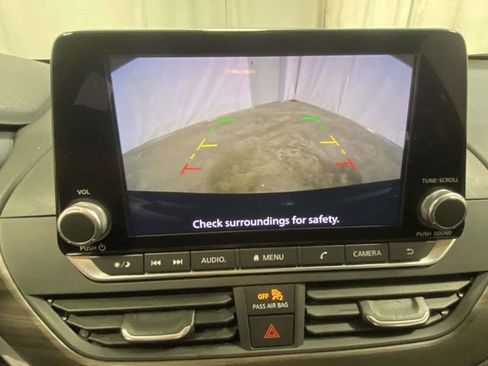 Used 2023 Nissan Altima 2.5 SV image 15