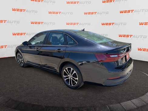 Used 2025 Volkswagen Jetta Sport FWD image 3