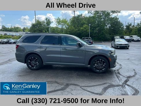 Used 2023 Dodge Durango R/T AWD/4WD image 4