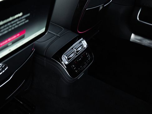 Used 2021 Mercedes-Benz Maybach S 580 Mercedes-Maybach S 580 4MATIC image 32