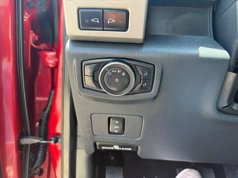 Used 2022 Ford F250 Lariat w/ Lariat Value Package AWD/4WD image 24