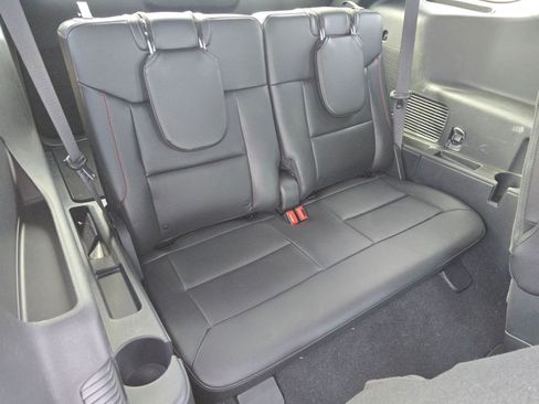 Certified 2024 Ford Explorer ST-Line w/ Class IV Trailer Tow Package image 30