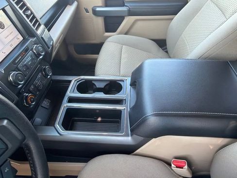 Used 2016 Ford F150 XLT w/ Equipment Group 302A Luxury AWD/4WD image 30