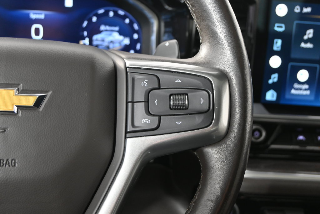 Used 2022 Chevrolet Silverado 1500 LTZ w/ LTZ Premium Package AWD/4WD image 36