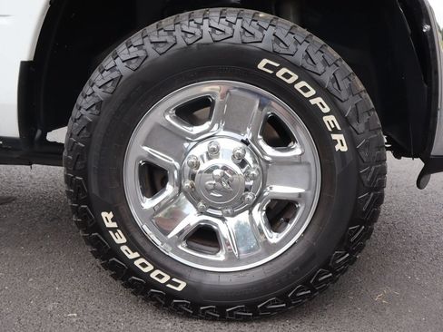 Used 2016 RAM 2500 Tradesman w/ Chrome Appearance Group AWD/4WD image 37