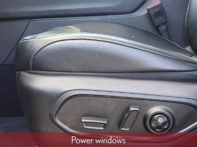 Used 2024 Jeep Grand Cherokee L Altitude AWD/4WD image 13