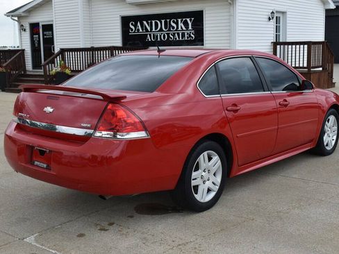 Used 2010 Chevrolet Impala LT w/ Luxury Edition Package FWD image 3