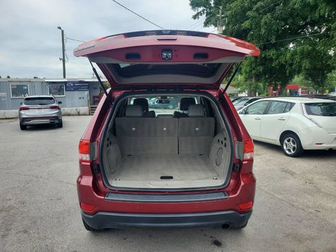 Used 2013 Jeep Grand Cherokee Laredo RWD image 16