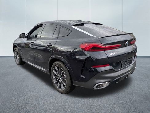 New 2026 BMW X6 xDrive40i w/ Climate Comfort Package image 5