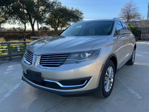 Used 2017 Lincoln MKX Select w/ Select Plus Package image 8