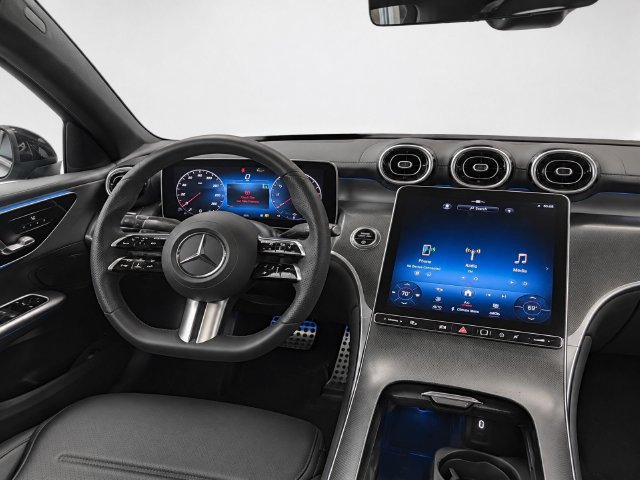 Used 2024 Mercedes-Benz GLC 300 4MATIC image 27