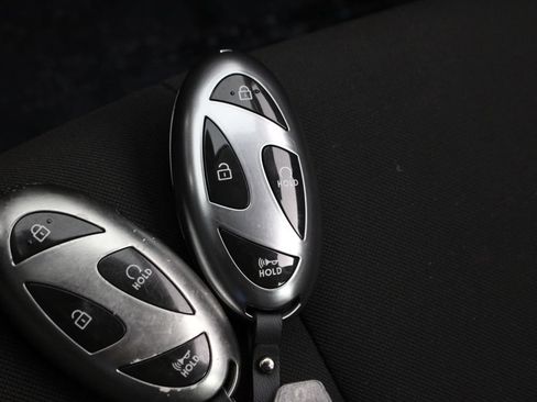 Certified 2024 Hyundai Elantra SEL FWD image 30