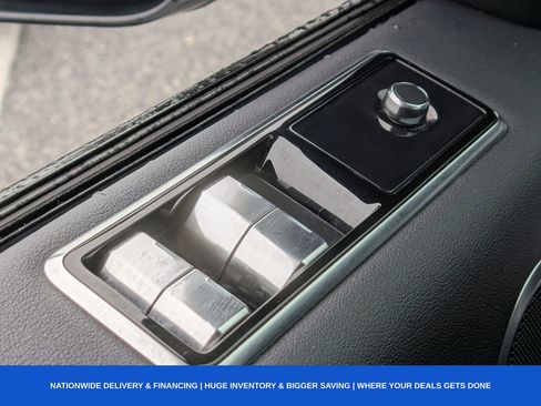 Used 2018 Land Rover Range Rover Sport HSE image 33