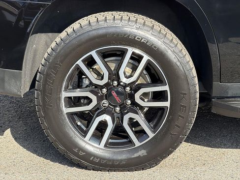 Used 2023 GMC Yukon AT4 w/ Max Trailering Package AWD/4WD image 33