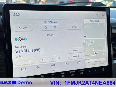 Used 2022 Ford Expedition Max Limited image 31