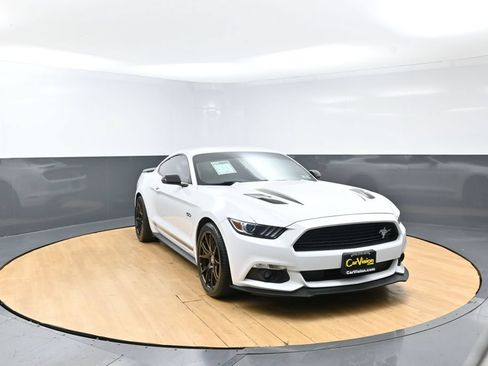 Used 2017 Ford Mustang GT Premium w/ Equipment Group 401A RWD image 3