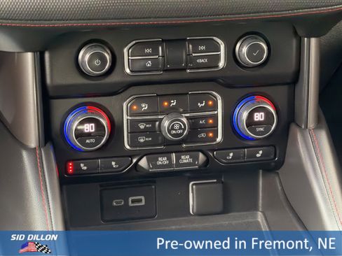 Used 2022 Chevrolet Suburban RST w/ Luxury Package image 12