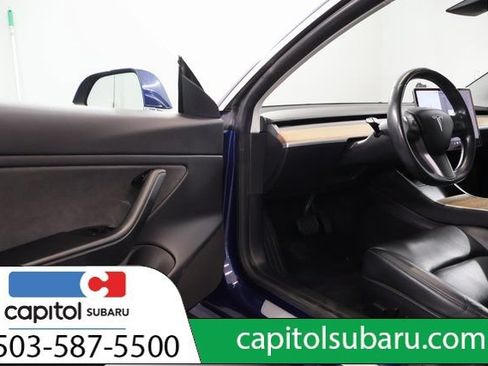Used 2019 Tesla Model 3 Mid Range RWD image 10