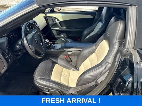Used 2008 Chevrolet Corvette Convertible w/ Preferred Equipment Group RWD image 2