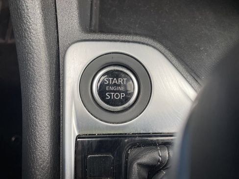 Used 2025 Nissan Sentra SV FWD image 22