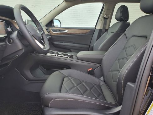 New 2026 Volkswagen Atlas SE FWD image 16