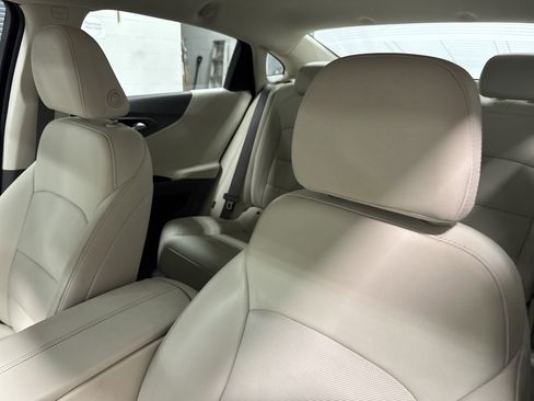 Used 2024 Chevrolet Malibu LT image 33