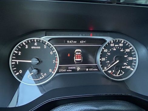 Used 2025 Nissan Pathfinder SV image 19