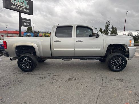 Used 2012 Chevrolet Silverado 2500 LTZ w/ LTZ Plus Package image 7