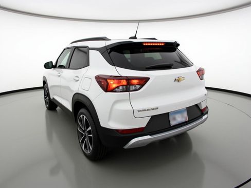 Used 2025 Chevrolet TrailBlazer LT image 6