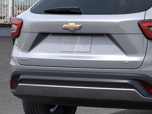 New 2026 Chevrolet Trax LT image 14